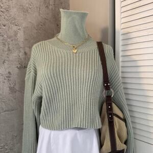Preppy Soft & Cozy Green Knitted Turtleneck Sweater